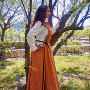 Sobrevesta medieval de lino “Yaiza” | Vestido LARP